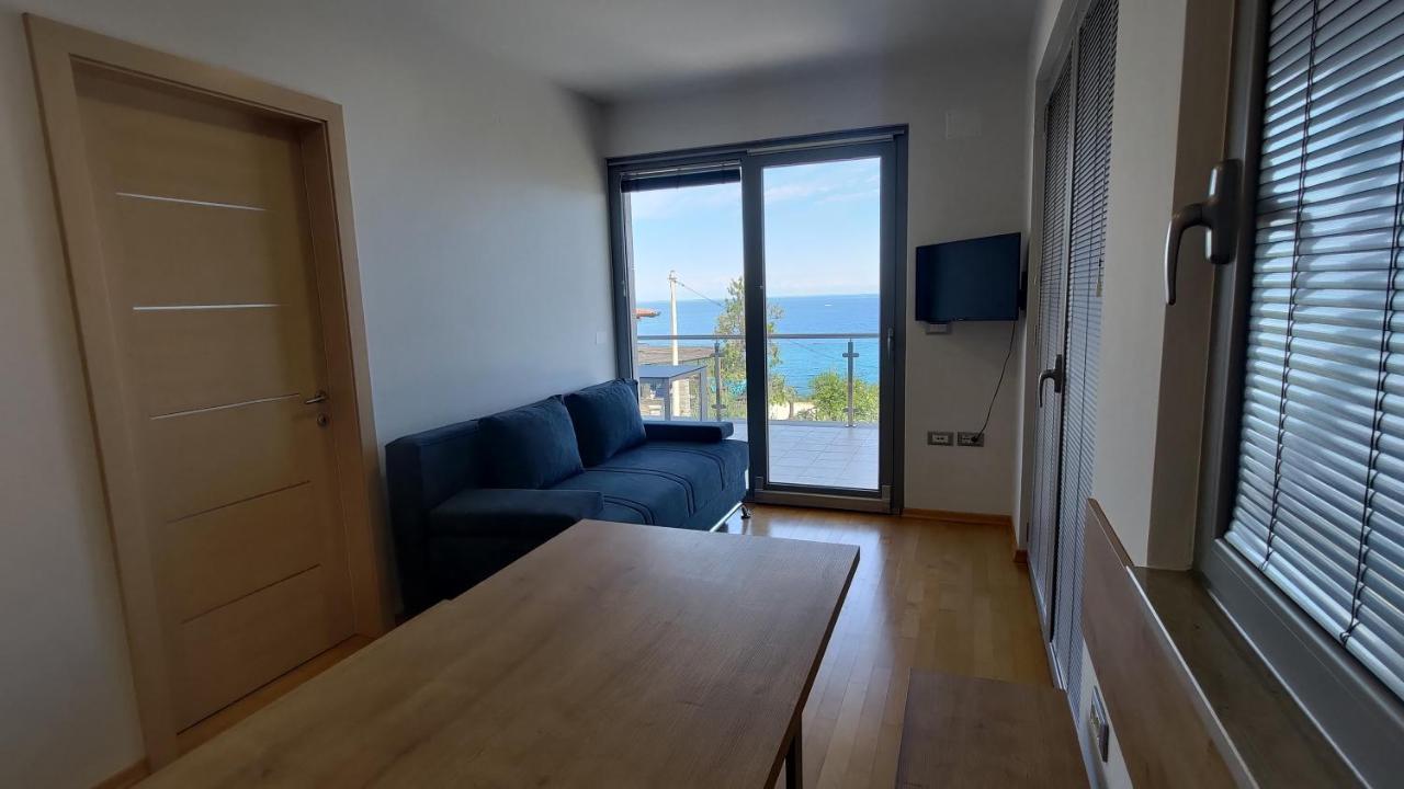Apartmaji Palea إيزولا المظهر الخارجي الصورة